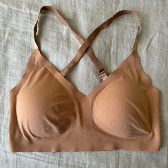 True & Co Women's True Body Triangle Convertible Strap Bra - Picture 5 of 12